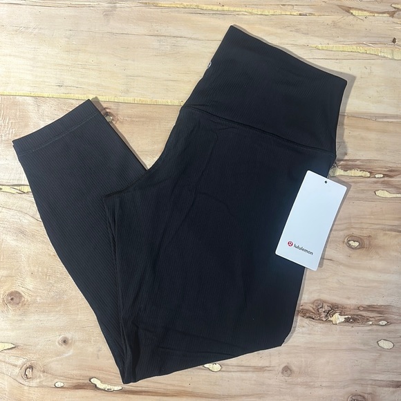 Lululemon leggings - Picture 1 of 2